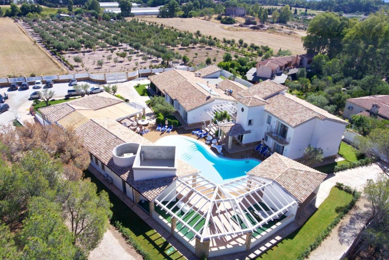 Eliantos Boutique & Hotel